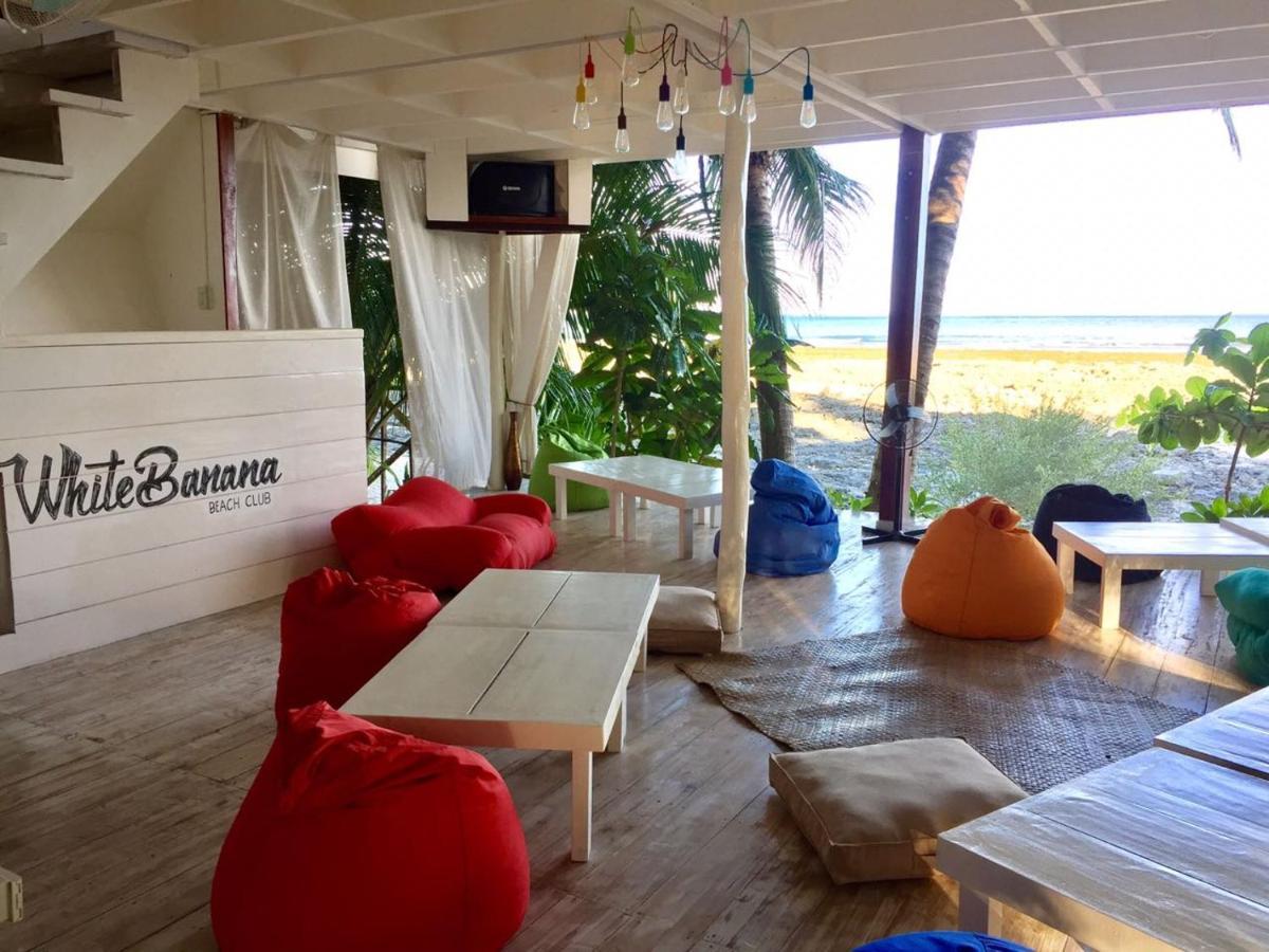 White Banana Beach Club General Luna  Eksteriør billede